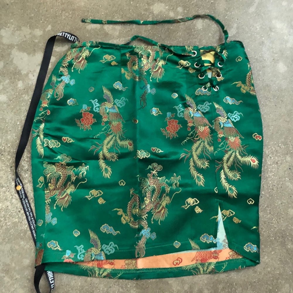 Green Satin embroidered lace up mini skirt sz 4